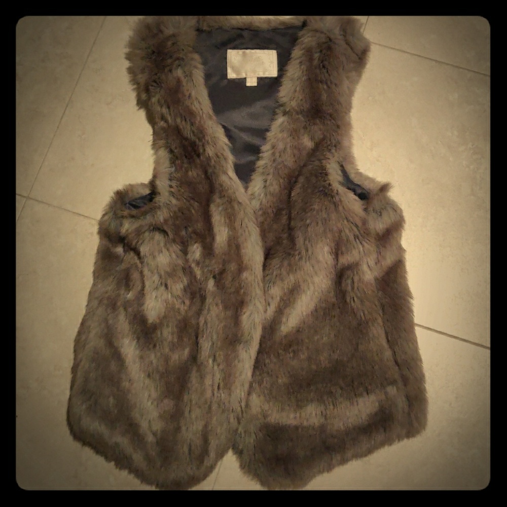 Faux fur vest